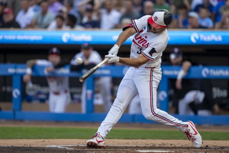 Matt Wallner, Carlos Correa power Twins past Cubs