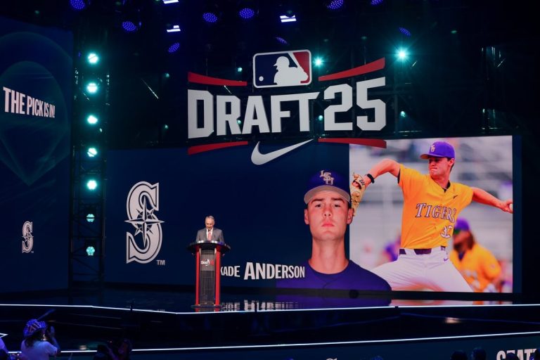 Eli Willits, 17, tabbed first by Nats; two college pitchers follow in MLB draft