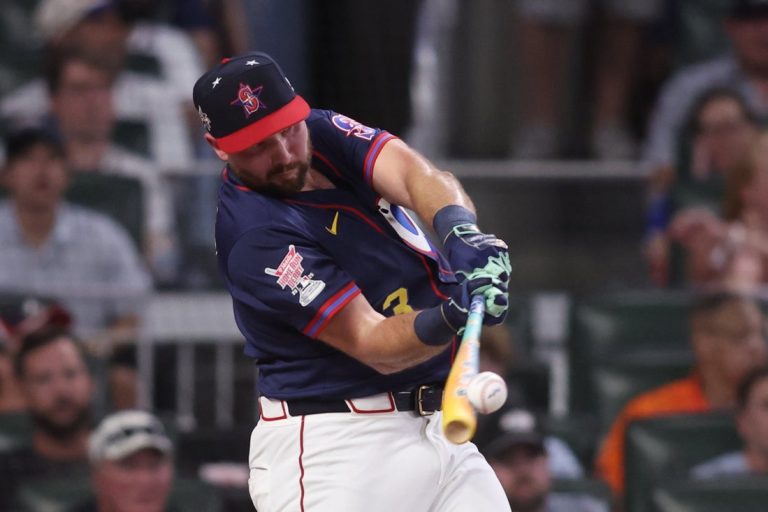 Mariners’ Cal Raleigh becomes first catcher to win Home Run Derby
