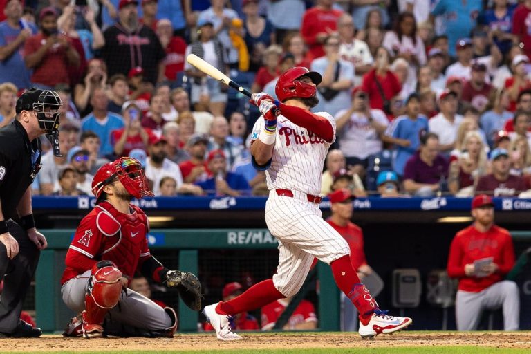 Kyle Schwarber grand slam lifts Phillies to win over Angels