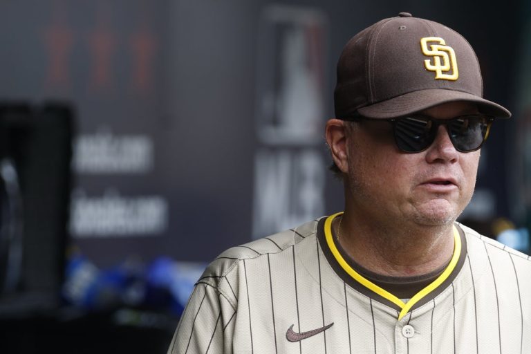 Coming off road series losses, Padres, Cardinals open 4-game set