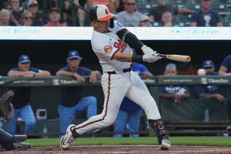 Astros add INF Ramon Urias in deal with Orioles