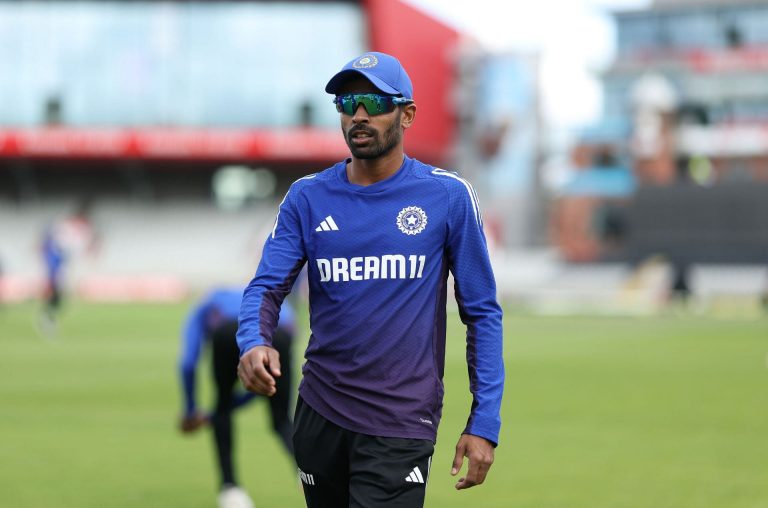 “Somehow he never makes it to the 11”- Fans erupt as India ignore Abhimanyu Easwaran again for ENG vs IND 2025 4th Test