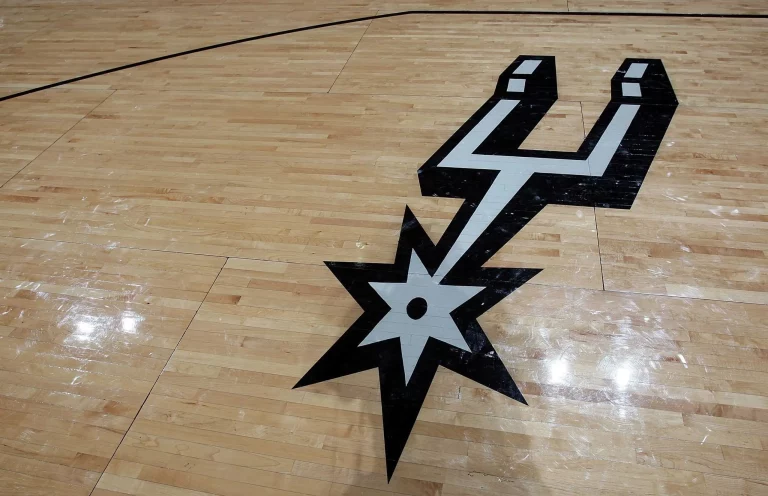 Spurs Sign Breakout Guard Prospect