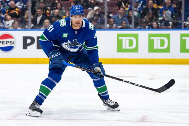 Steve Dangle gets 100% honest about Maple Leafs-Canucks trade for Dakota Joshua 