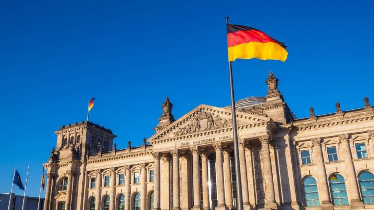 Rs 45 LPA in India or 80,000 euros in Germany: Reddit weighs in on Indian engineer’s ‘relocation for work’ dilemma