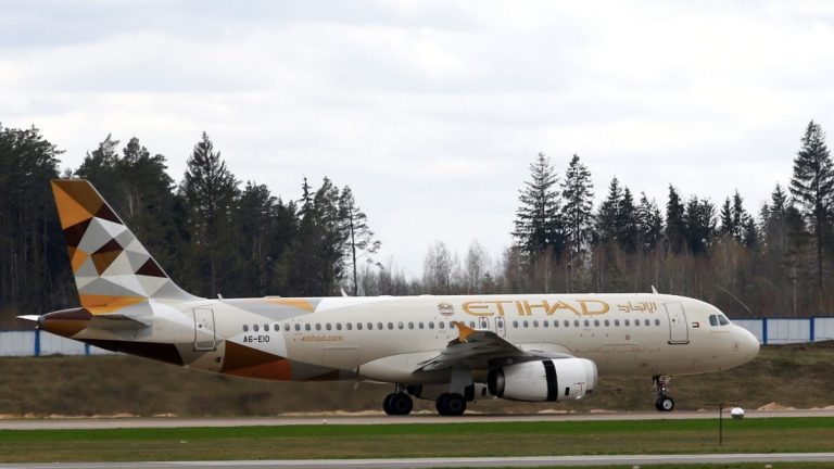 Etihad orders B787 fuel control lock checks; DGCA says it is monitoring situation