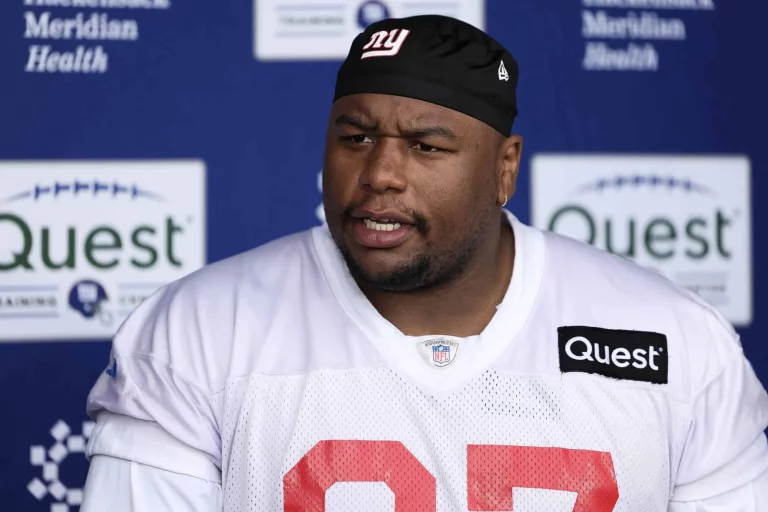 Giants Make Big Contract Decision With Dexter Lawrence