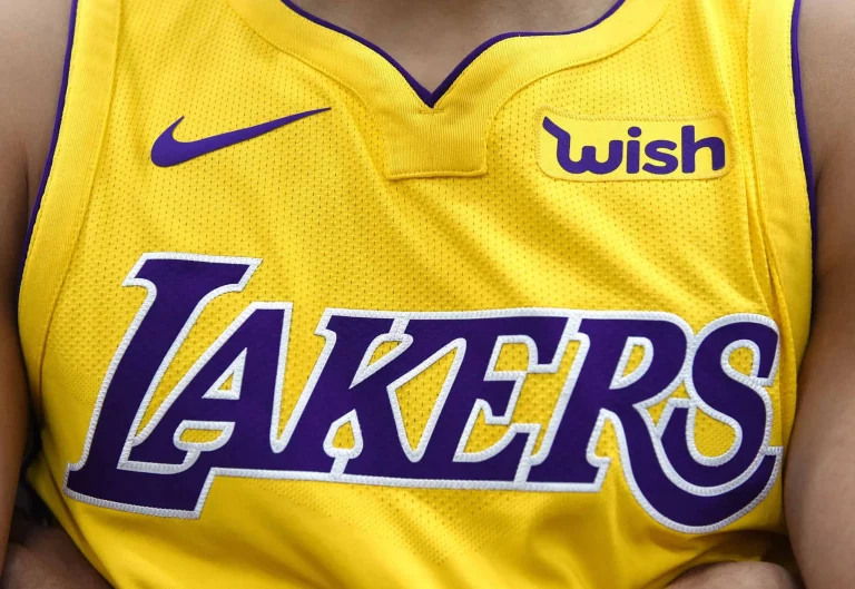 Lakers Reportedly Engaged In Trade Discussions For 2 Wings