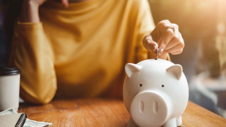 3 Key Signs You’re Losing Money By Saving Too Much