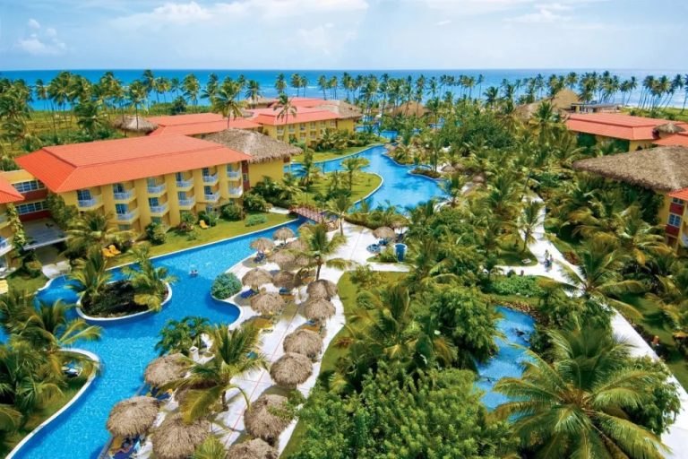 Hyatt’s $2 Billion Property Sale Will Slash Cost of Buying Playa