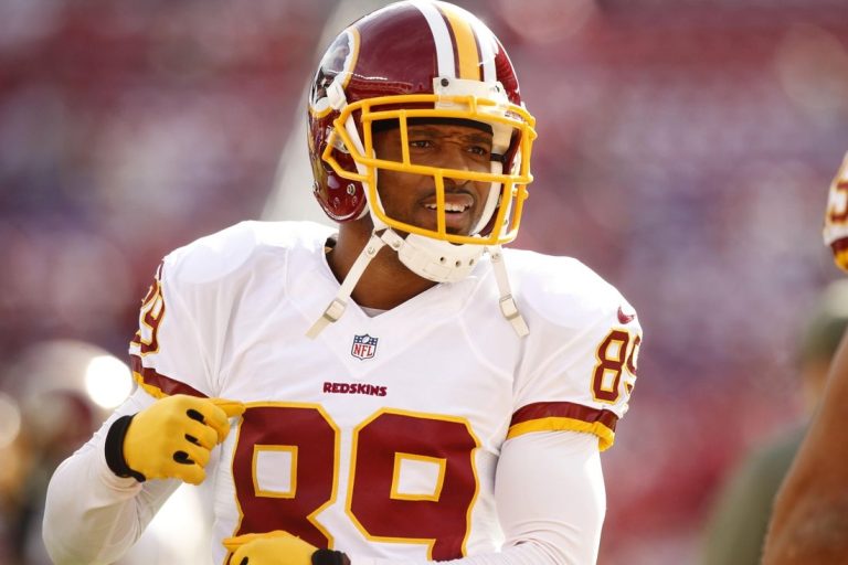 Commanders inducting Santana Moss into Ring of Fame