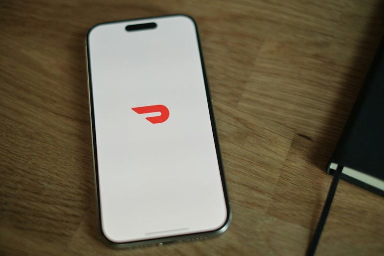 AT&T Inc. (T) Is Very Good At What It Does, Says Jim Cramer