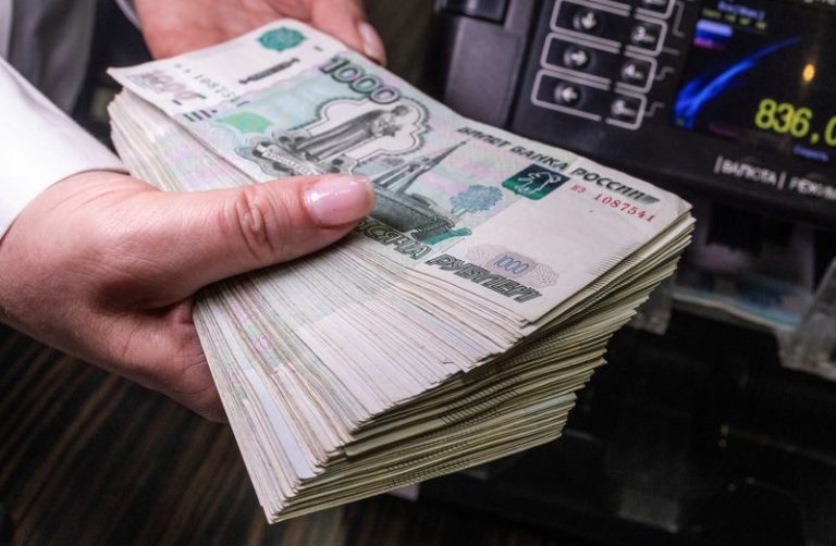 Weak rouble, higher oil may help Russia if Trump’s tariffs hit, analysts say