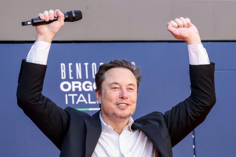 Elon Musk Grabs Control of Tesla’s Europe Sales as Painful Plunge Continues. Can That Save TSLA Stock?