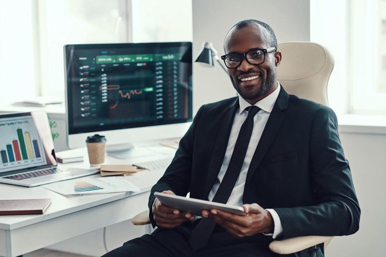 Can Investing $25,000 in the S&P 500 Today and Holding On for 25 Years Make You Wealthy?