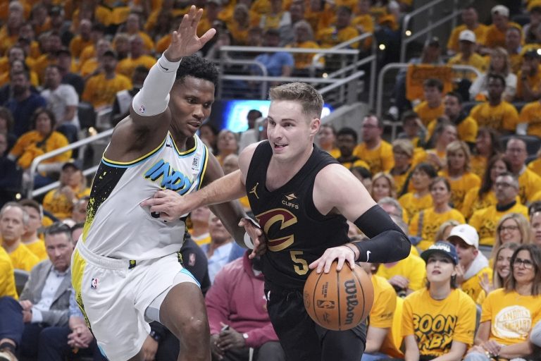 Cavaliers re-sign Sam Merrill, Nance back for 2nd stint