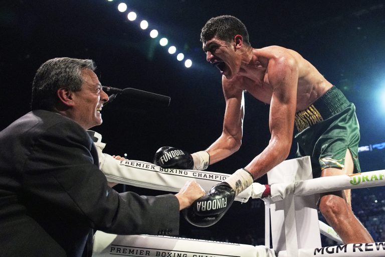 Fundora batters Tim Tszyu to retain WBC superwelter crown