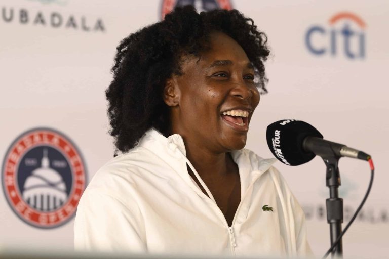 Venus Williams back in tennis, wishes Serena would join the fun
