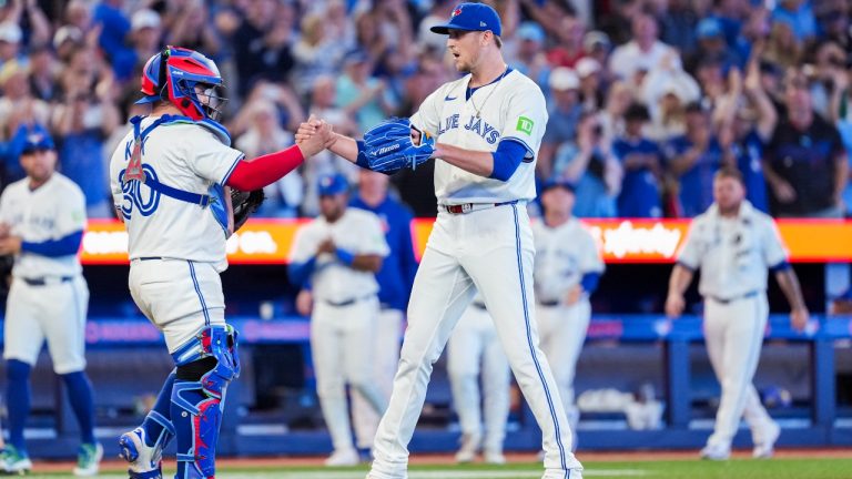 Blue Jays set franchise record with 11th consecutive home win