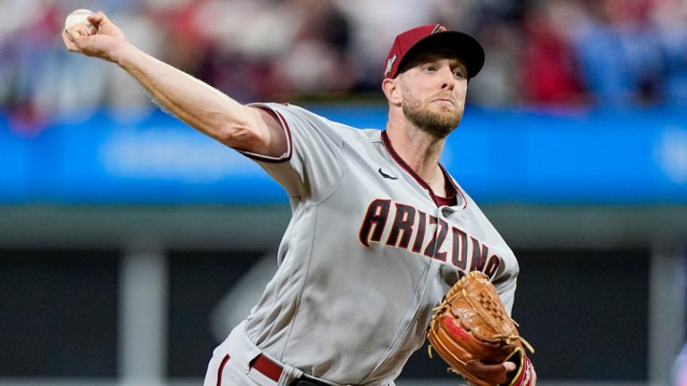 Report: Rangers acquiring Merrill Kelly in trade with Diamondbacks