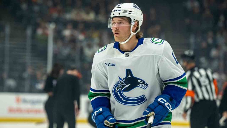 Brock Boeser returning to Canucks on seven-year deal