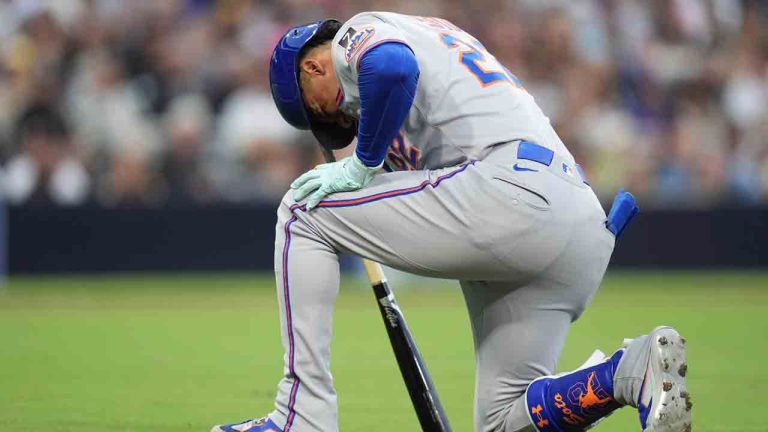 Mets’ Juan Soto removed from game vs. Padres with foot contusion