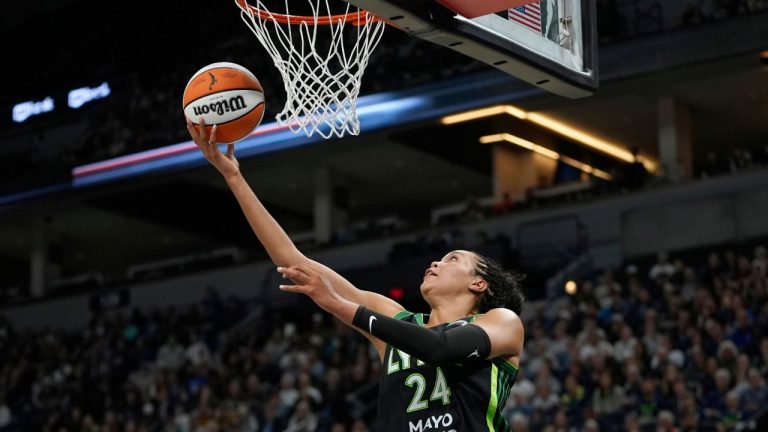 Collier scores 22 to lead Lynx over Valkyries