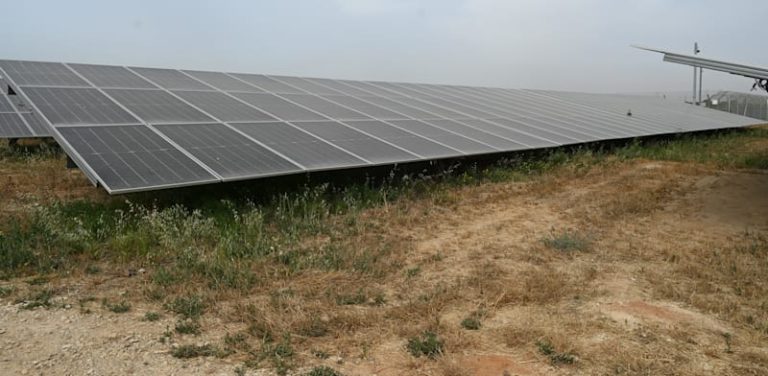 Regulatory minefield delays installation of solar panels