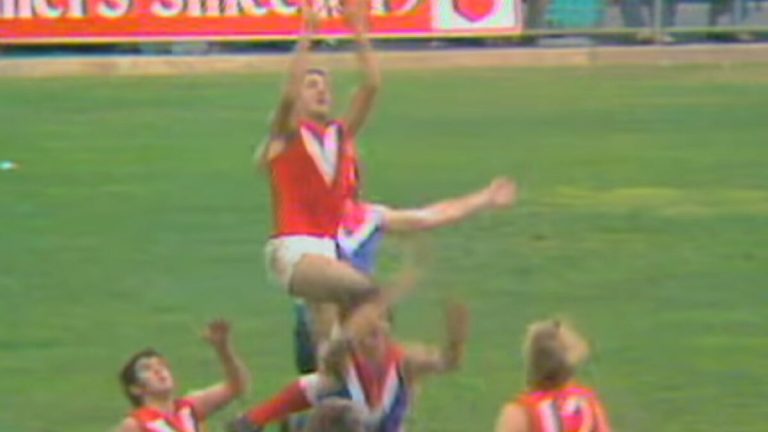 South Australia, footy world mourns the legendary Barrie Robran