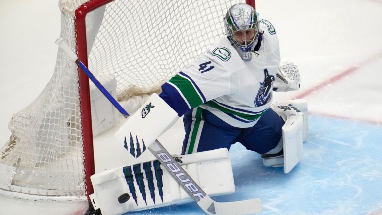 Former Canadiens, Canucks goalie Jaroslav Halak retires