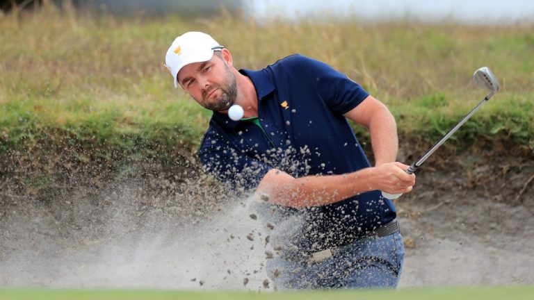 Sleep-deprived Leishman survives carnage to be only Aussie left standing at Open