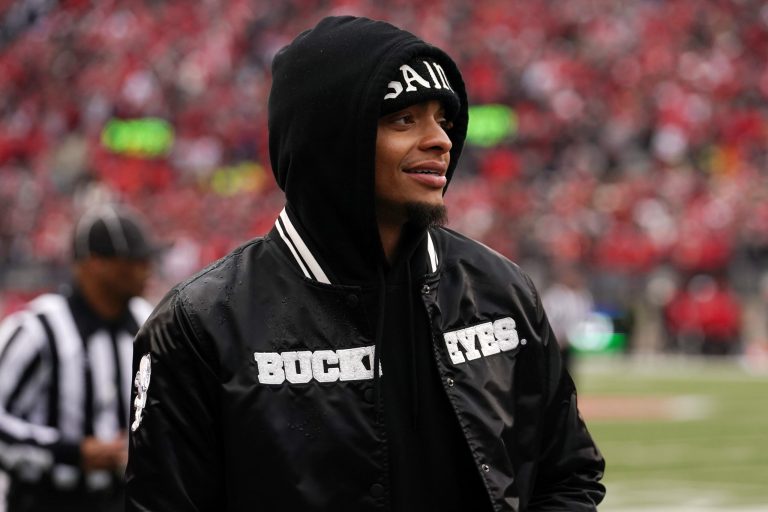 Justin Fields Predicted To ‘Unlock’ 1 Jets WR
