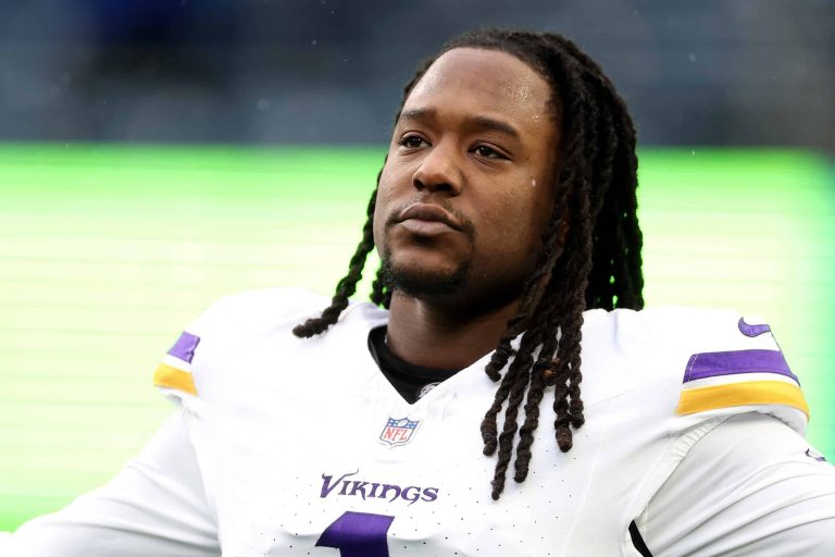 Shaquill Griffin Sends Heartfelt Message To Seahawks Fans