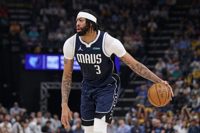 Anthony Davis Sends Cryptic Message On Social Media