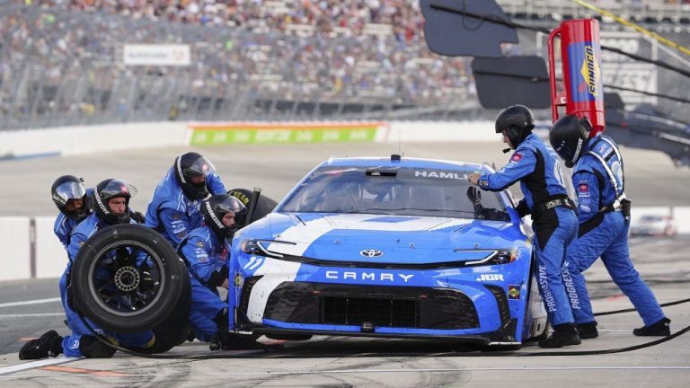 Denny Hamlin survives rain delay, overtime finish to win for second straight year at Dover