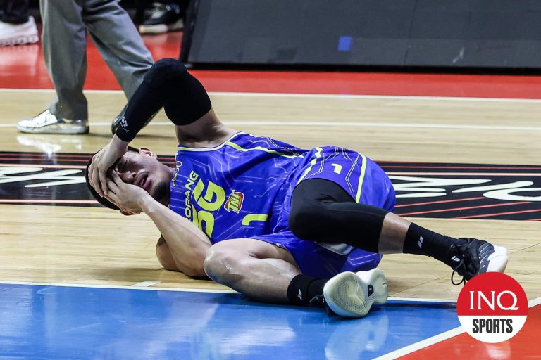 Vision blurred, Simon Enciso keeps clear sight of title