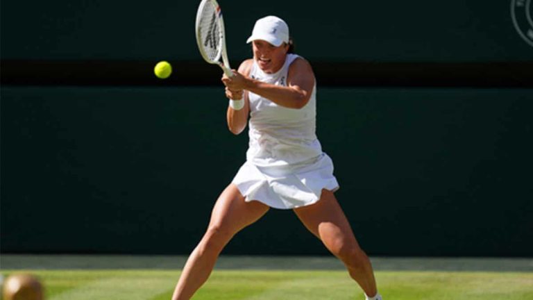 Trying year ends for Iga Swiatek after Wimbledon triumph