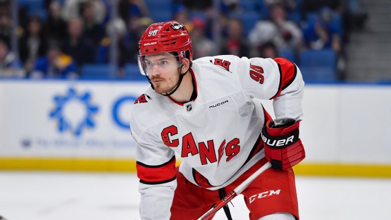 NHL Rumour Roundup: Maple Leafs linked to Roslovic, Oilers faced offer-sheet threat