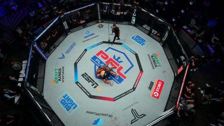 Costello van Steenis gets dramatic upset over Johnny Eblen at PFL Cape Town