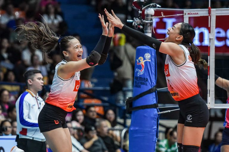 Cignal posts rare win over Creamline for 3-0 start