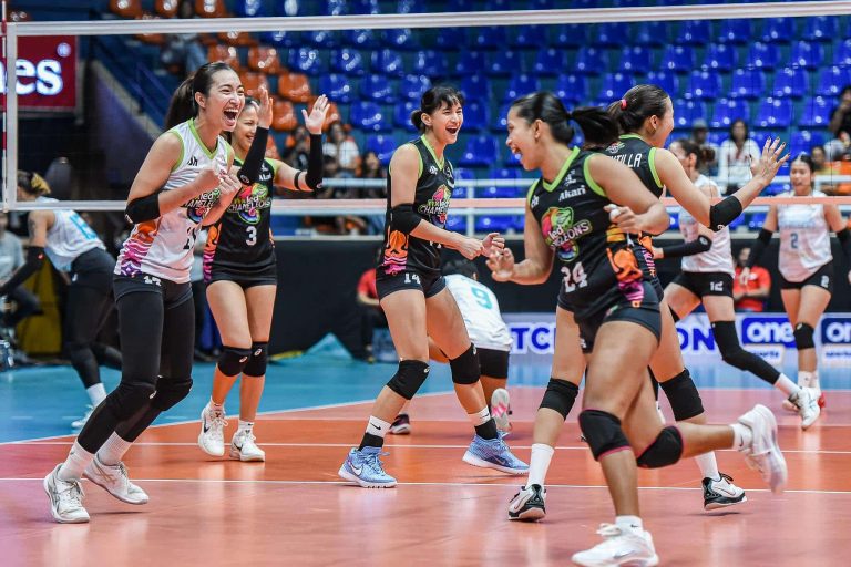 Nxled stays perfect, escapes Galeries in tight sweep
