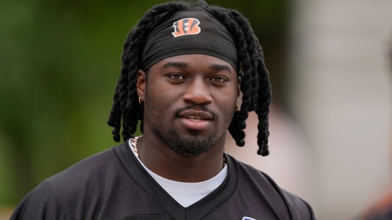 Report: Bengals, Shemar Stewart agree to fully guaranteed deal after holdout