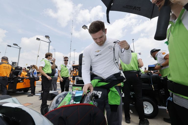 Juncos Hollinger responds to concerned fans after IndyCar transporter catches fire in ‘scary’ Iowa Incident