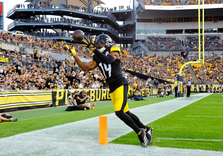 Calvin Austin Shows Off Insane Athleticism In Workout Video