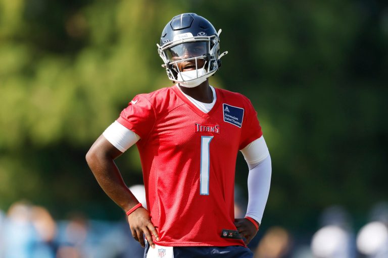 Cam Ward Reveals Honest Thoughts About Titans’ Offense