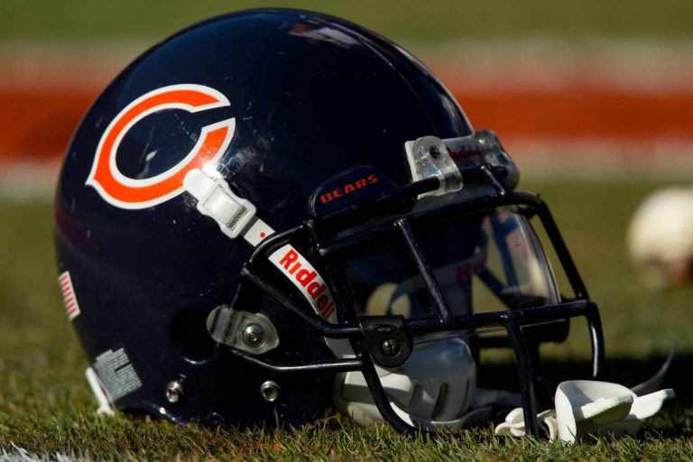 Former Bears Defender Is Working Unique Job