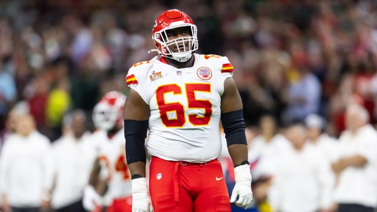 Chiefs sign star offensive lineman to $94 million deal
