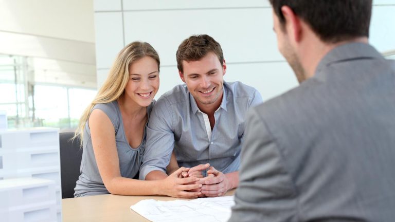 The Best Way To Take Out a Personal Loan on a 2025 Car
