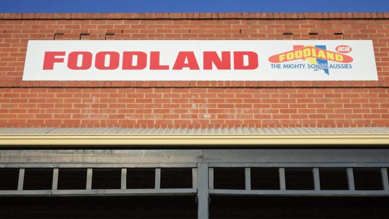 500 supermarket workers in South Australia gain $3.6m in backpay